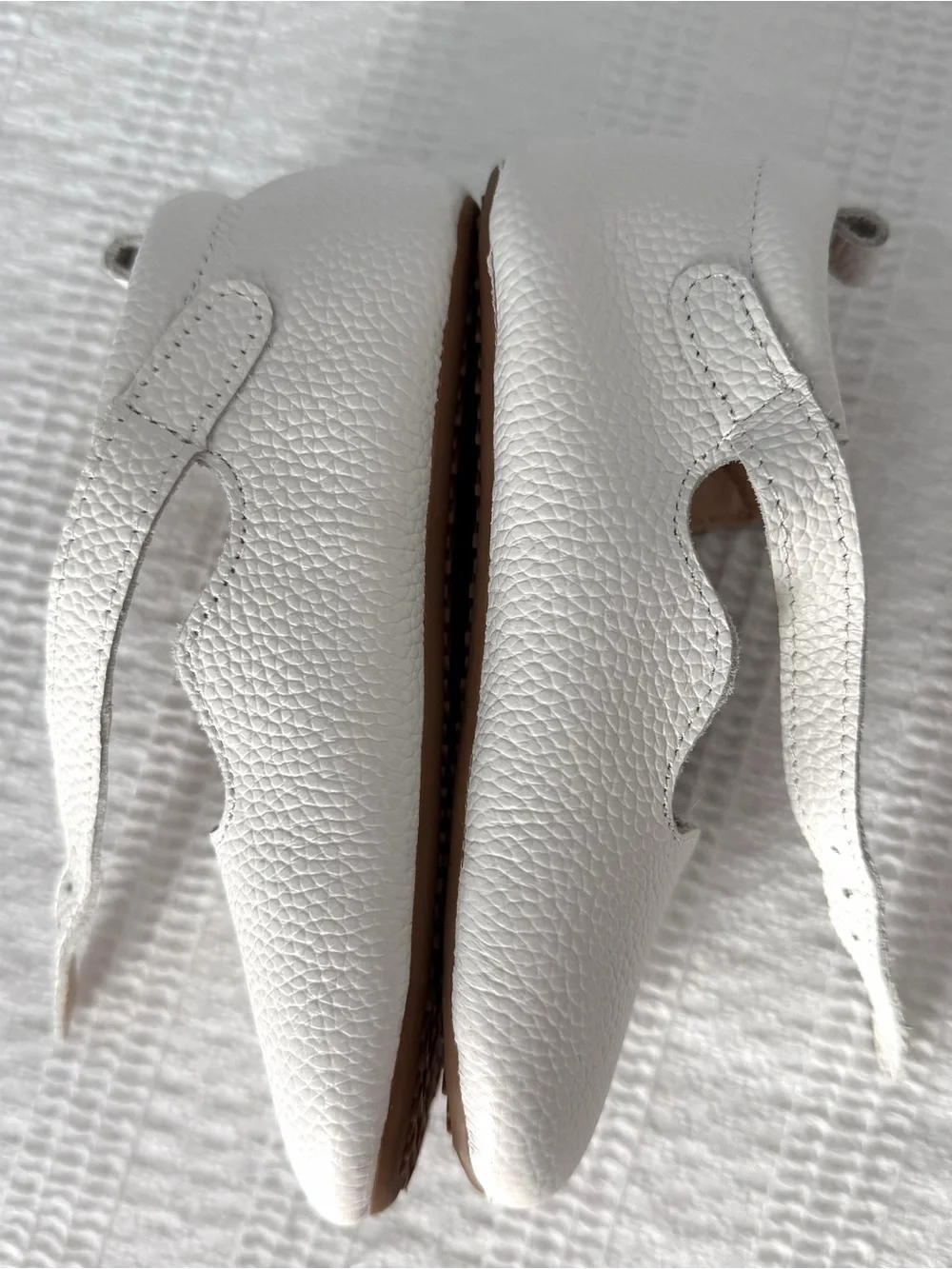Little Love Bug - Olivia Classic White Girls Mary Jane Shoes - Picture 3 of 5